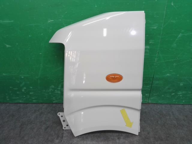 スクラム EBD-DG64V 左フロントフェンダー PA 1A08-52-210拍卖