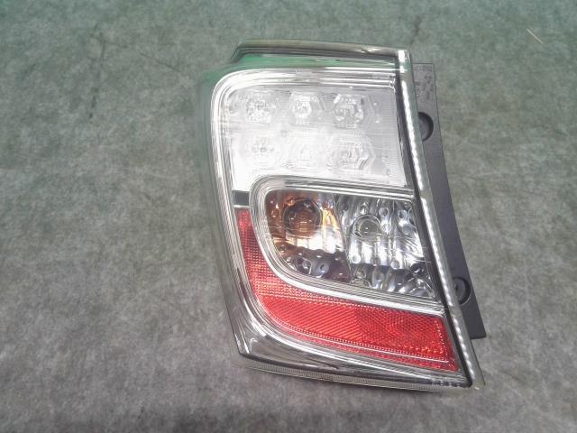 フリード DBA-GB3 左テールランプ G ジャストセレクション 7人 33551-SYY-J51拍卖