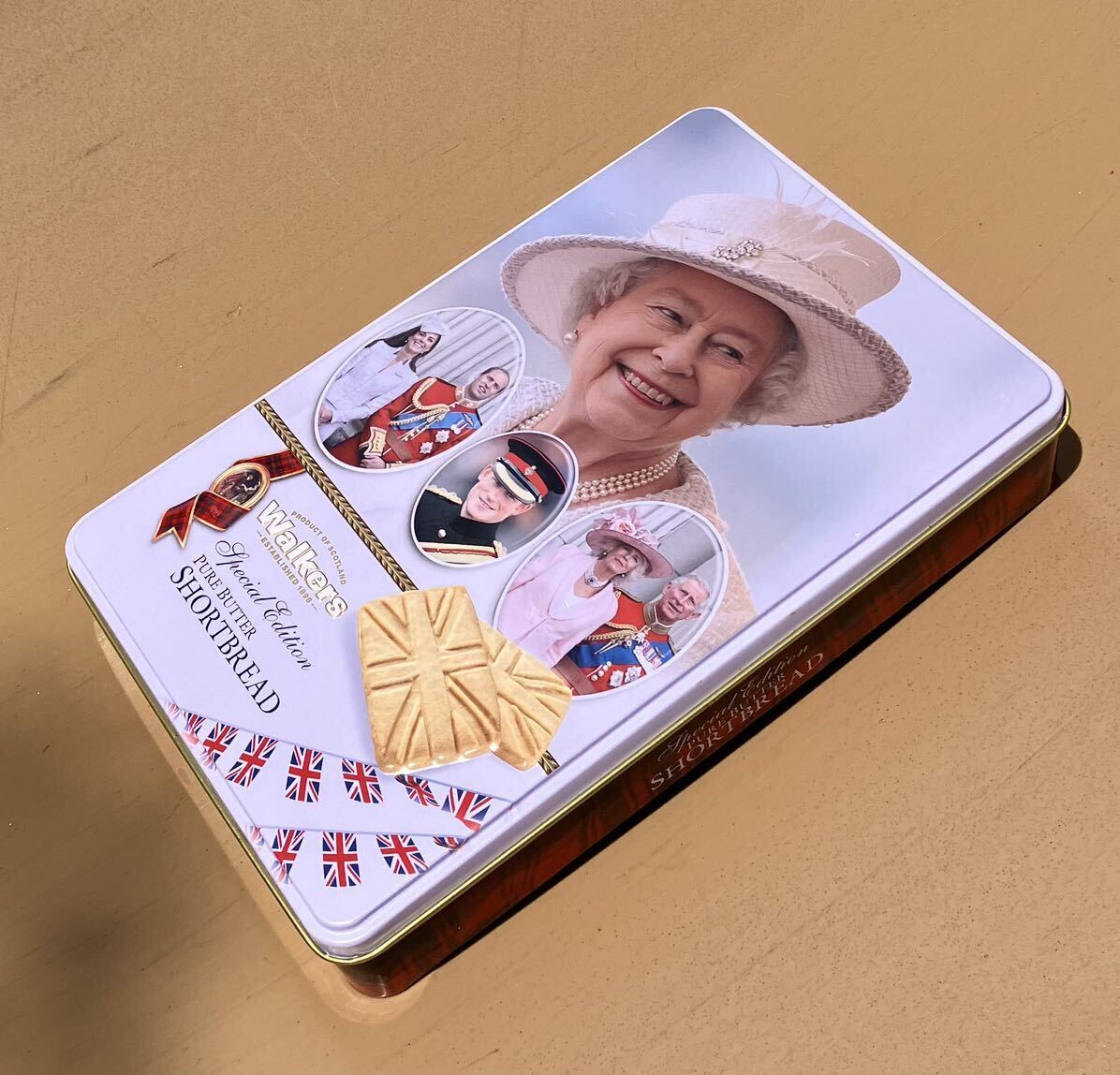 英国王室御用達 walkers ショートブレッド エリザベス女王2 限定缶 空き缶 送料無料拍卖