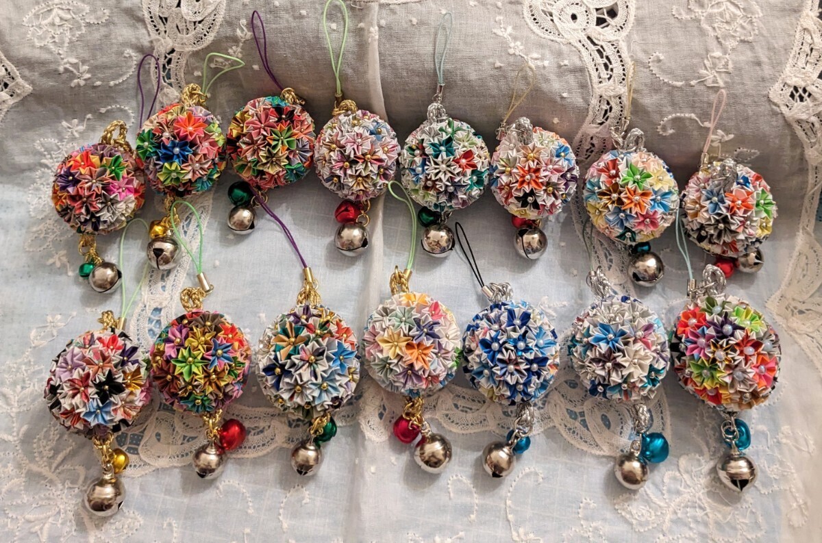 ②くす玉【手まり型】チャーム●全15品●ストラップ●御鈴カニカンフック☆プレゼント☆店販品☆御土産☆願掛け☆御守り☆御飾り☆伝統柄拍卖