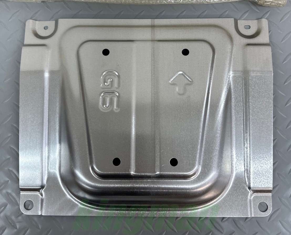 ●新品 未使用●トヨタ 純正 ヤリスクロス GR SPORT エンジンアンダーカバー拍卖