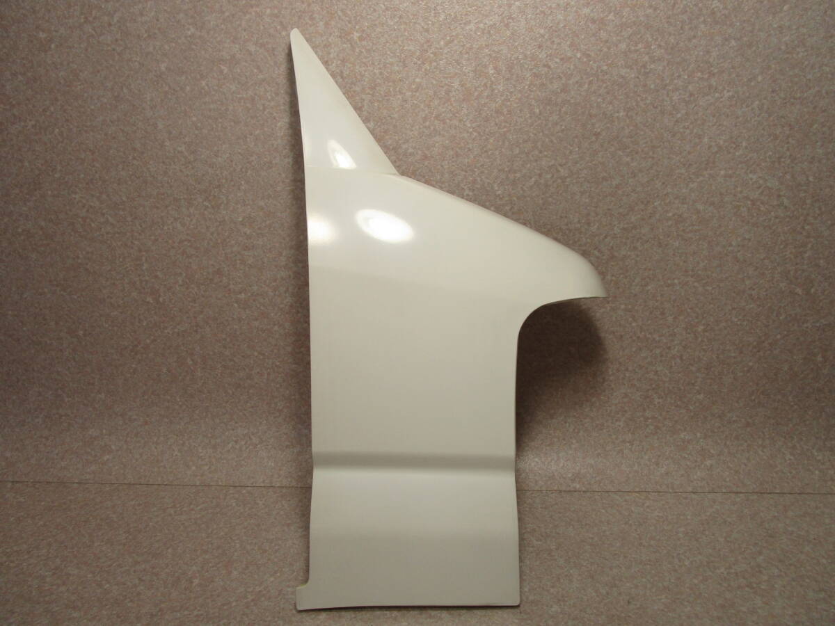 ミニキャブ U61V フロント フェンダーパネル 右 W09 ソフィアホワイト キズ少拍卖