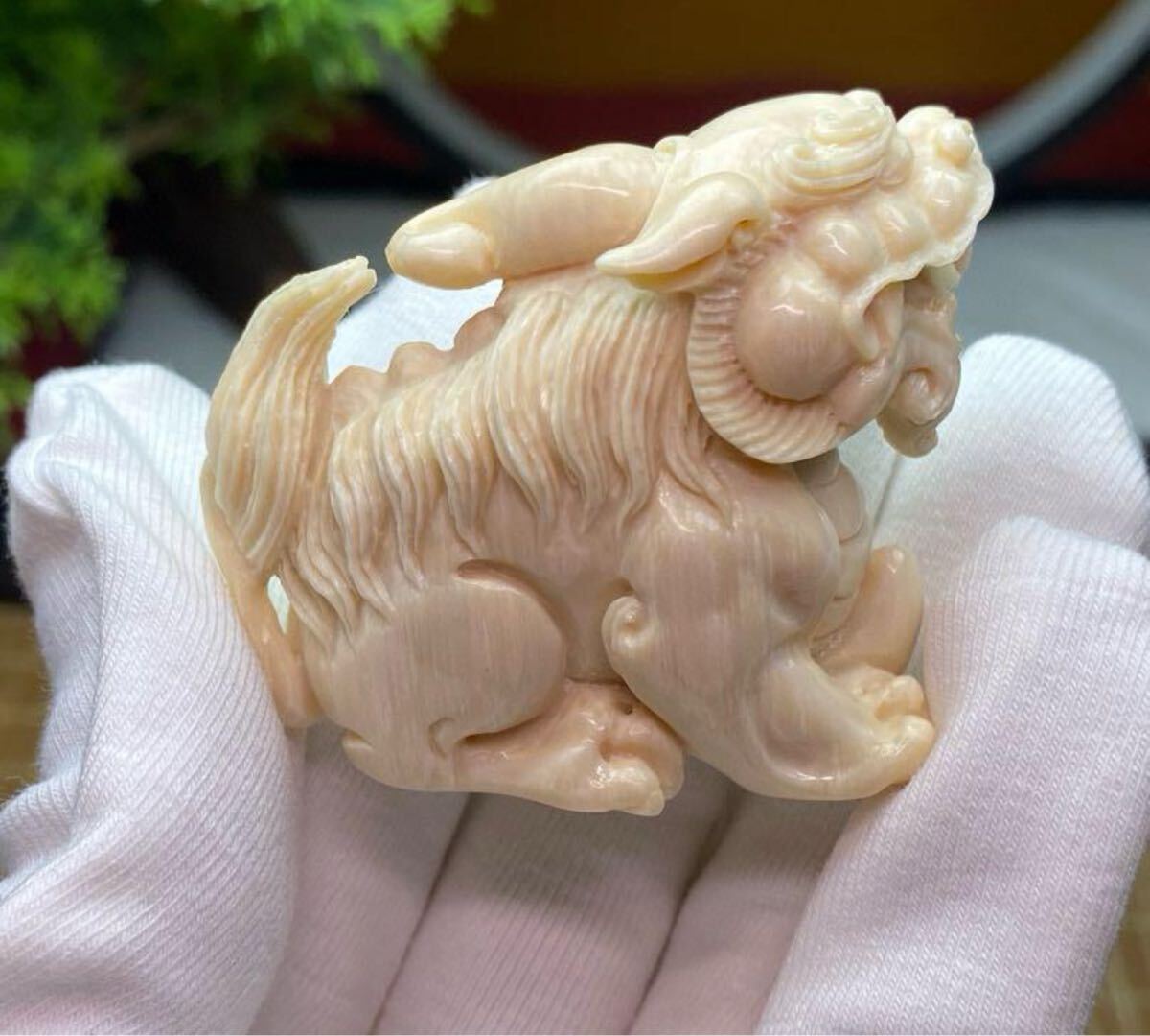 天然マンモス牙美しい手作り彫刻 飛天貔貅 握り物拍卖