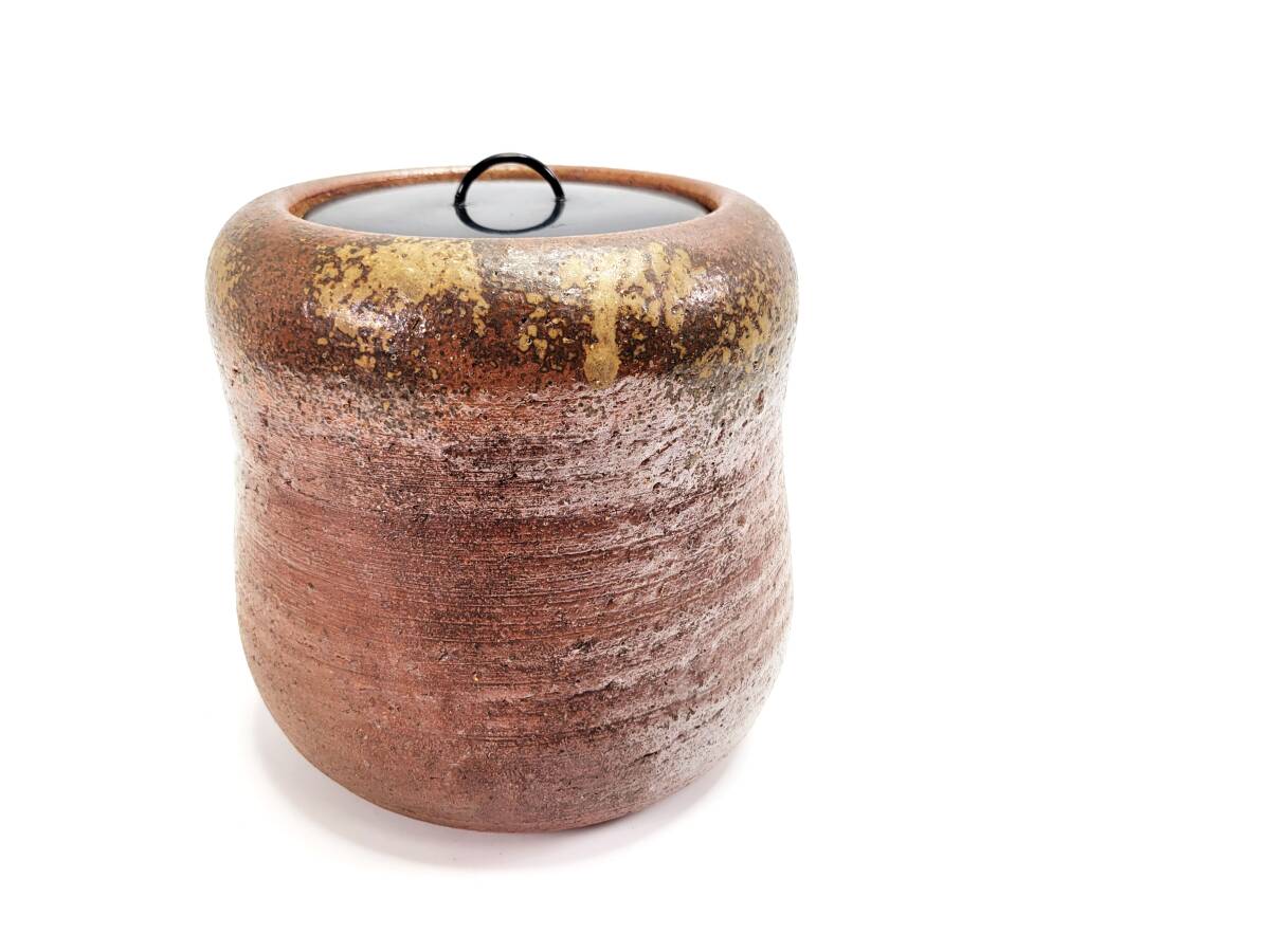 【送料無料・蔵出し品】備前焼 水指し 漆蓋 コレクション品 茶道具 茶器 骨董品拍卖