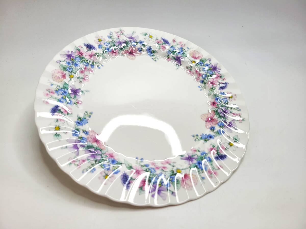 【送料無料・長期保管未使用】ウェッジウッド アンジェラプレート 廃盤 ヴィンテージ 26cm 大皿拍卖