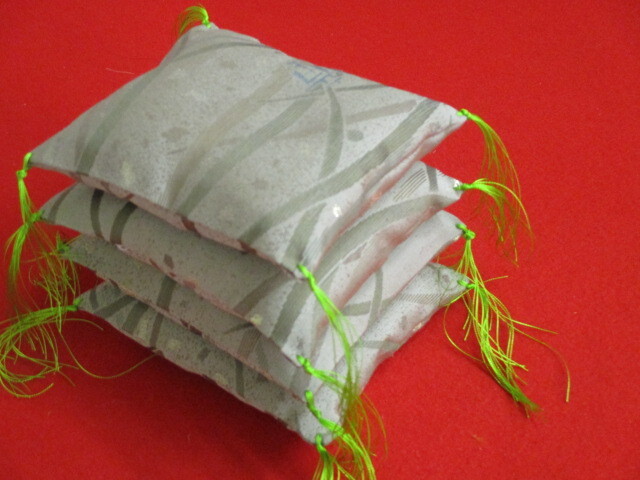 座卓ざぶとん 小座布団 座敷座布団 4枚組 座卓座布団 柄不揃いの為特価 ⑤拍卖