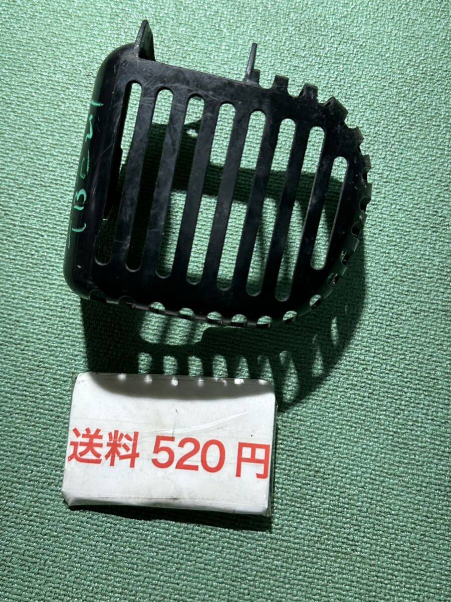 送料520円 草刈機刈払機 部品 マフラーのカバー 三菱 TBE27拍卖