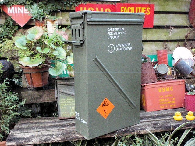 F4600★米軍81㎜迫撃砲 砲弾収納用 大型スチール製 弾薬箱/81MTステンシルAMMO BOXアーモ缶/ミリタリー世田谷ベースDAYTONAガレージ拍卖