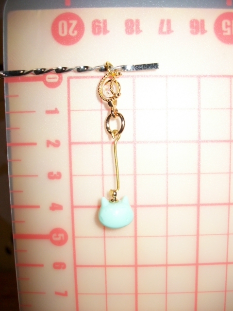 ▲▽猫チャーム(ネコ ねこ)◆ストラップ・ペンダント イヤリング ピアス◆レジン ハンドメイド△▼拍卖