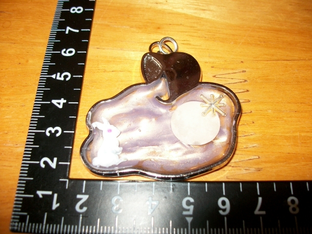 ▲▽月夜兎イメージ チャーム◆ペンダント ストラップ◆レジン ハンドメイド△▼拍卖