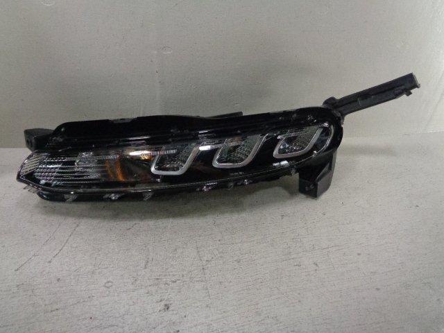 (24S668) シトロエン C3 左フォグランプ 左ウインカー デイライト 純正 9843218980 9822790680拍卖