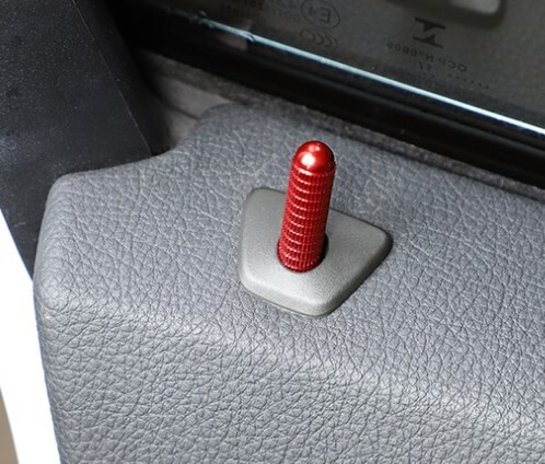 グレードアップ♪ アルミ ドアロックピン レッド BMW X5 E53 3.0i 4.4i 4.6is 4.8is X5シリーズ Mスポーツ拍卖