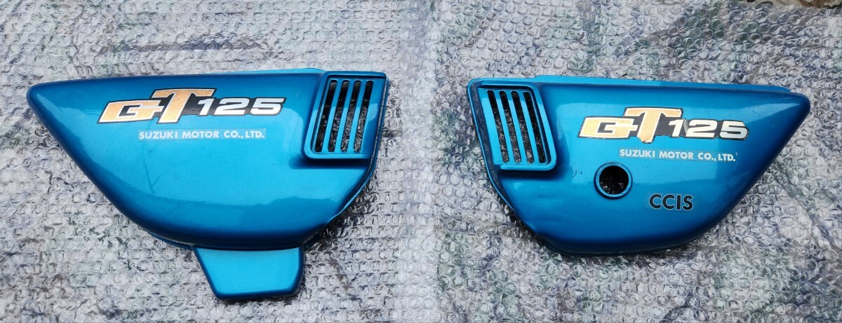 送料込み!!【 SUZUKI GT125 】サイドカバー 左右セット/スズキ拍卖