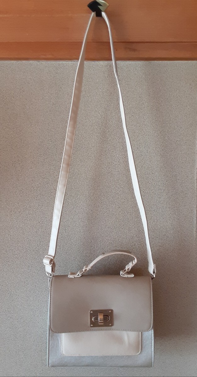 ハンドバッグ ショルダーバッグ 2way バッグ ハンド ショルダー bag カバン 銀 シルバー 2wayバッグ レディース WOMEN拍卖