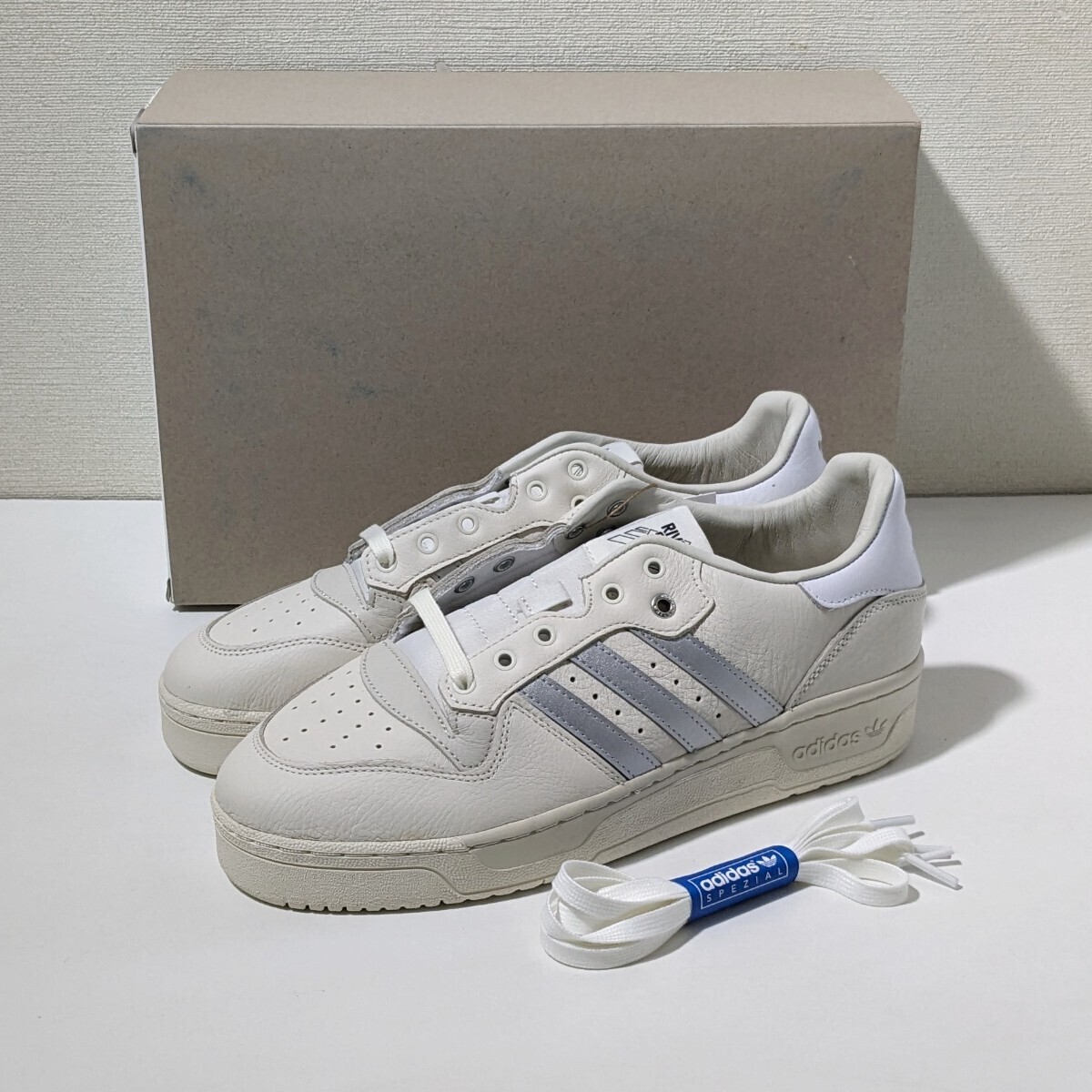 新品 28.5cm Rivalry Low Consortium Adidas Originals IF0603 アディダスオリジナルス ライバルリー ロー コンソーシアム 白 シルバー拍卖