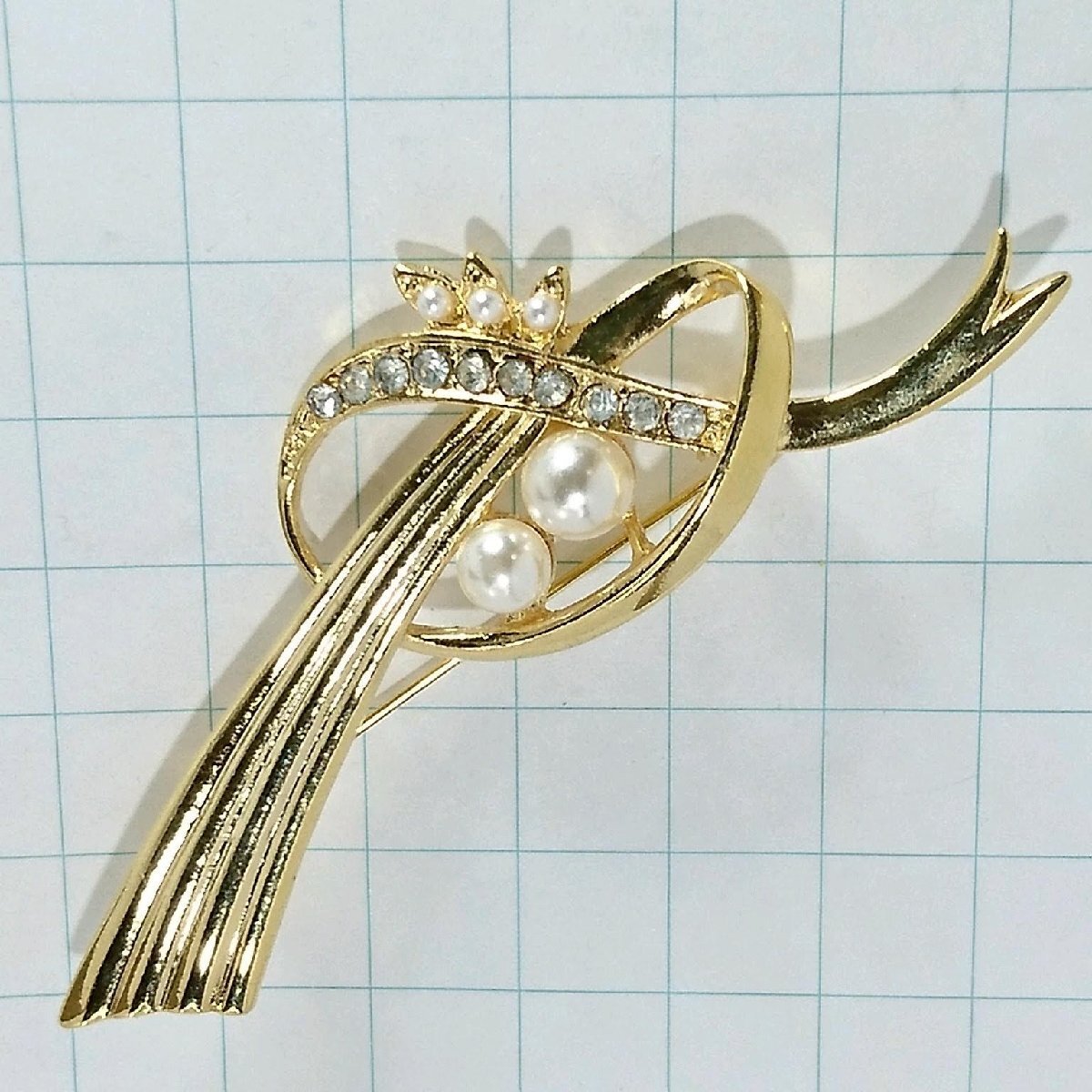 送料無料)ビンテージ☆結び目デザイン☆アンティーク ブローチ A24301拍卖