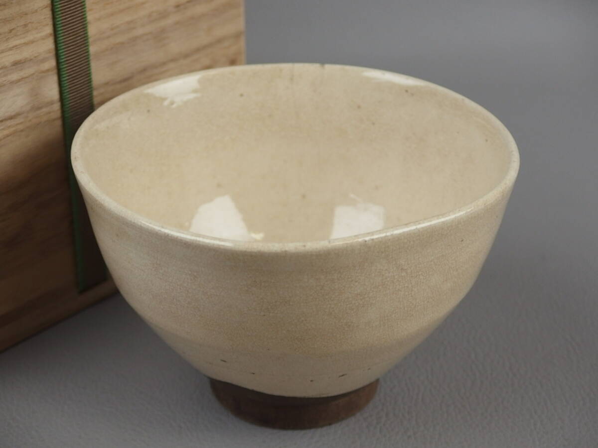 【骨董・茶道具】★古い萩焼 古萩★★白釉茶碗 fk064yb.8 玉子手拍卖