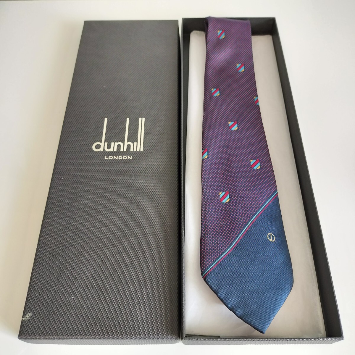 ダンヒル(Dunhill)紺赤切替Dロゴネクタイ拍卖