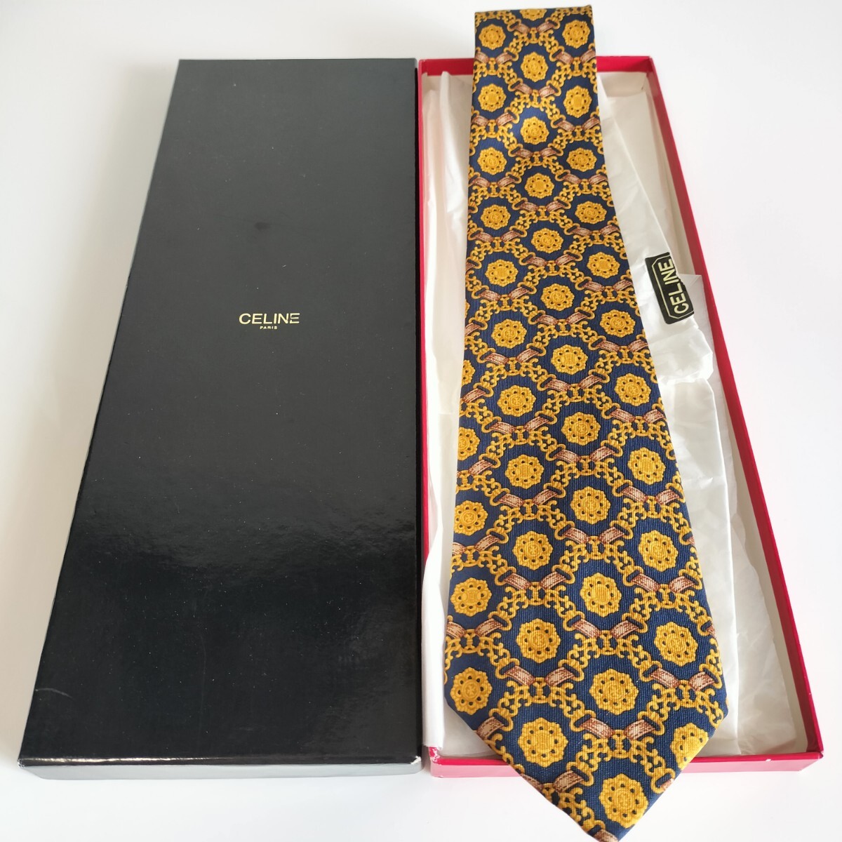 CELINE(セリーヌ)ゴールド丸模様ネクタイ拍卖
