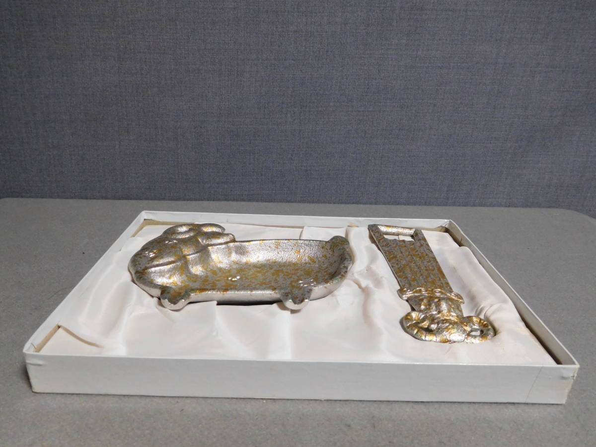 E7-18S  雑貨 灰皿と栓抜き 羊型 鉄製 環水 中古拍卖