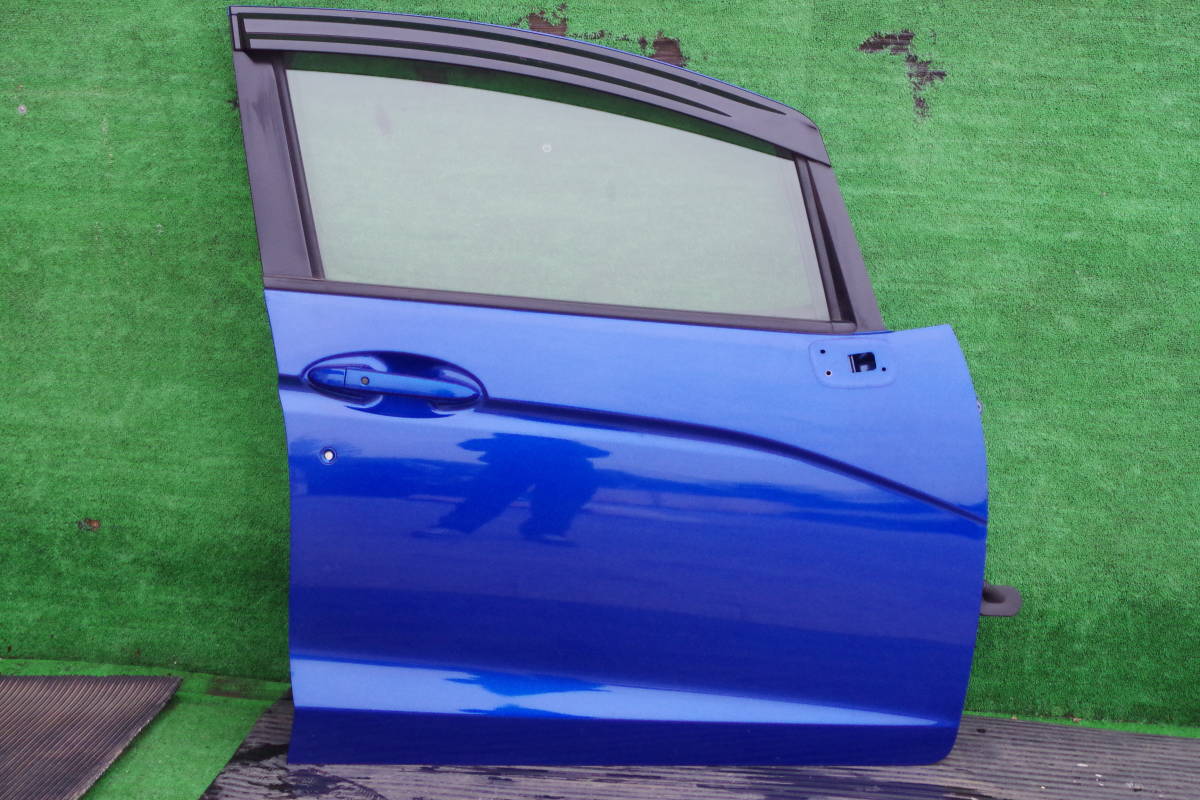 ホンダ フィット GK1 フロントドア 右拍卖