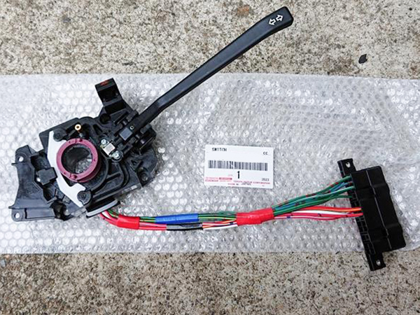 トヨタ 純正 AE86 レビン トレノ ウインカー スイッチ ターンシグナル ae86 検 ホイール カーボン マフラー 内装 ホイール 車高調 エアコン拍卖