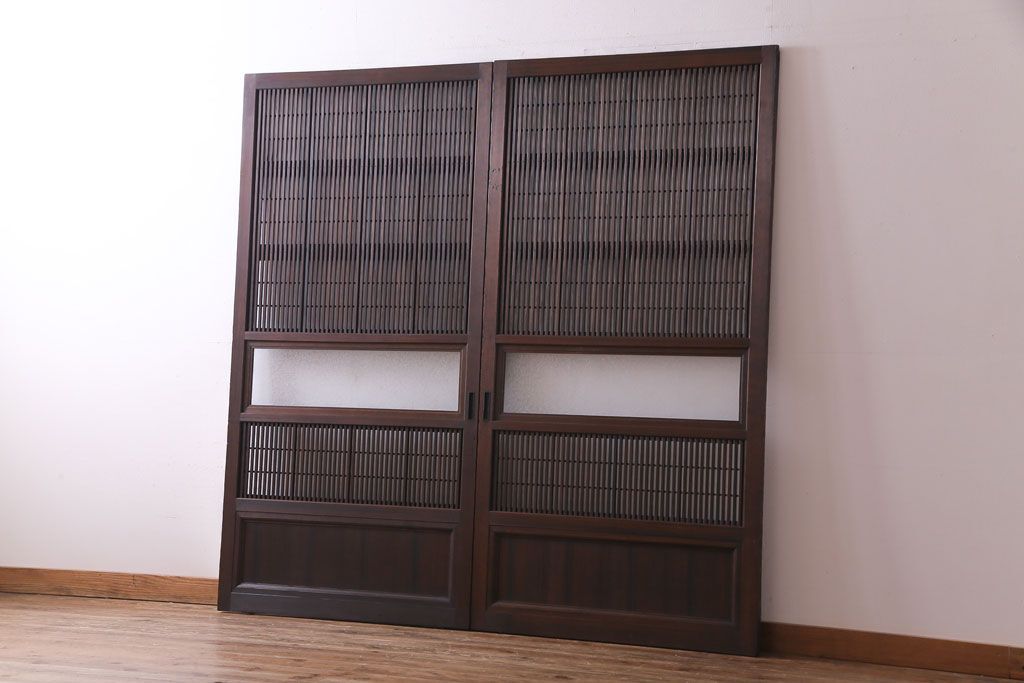 R-031124 昭和期 板ガラス裏障子留め 木の良さが味わえるシンプルな格子帯戸(ガラス帯戸、格子戸、仕切り戸、引き戸、建具)2枚組拍卖