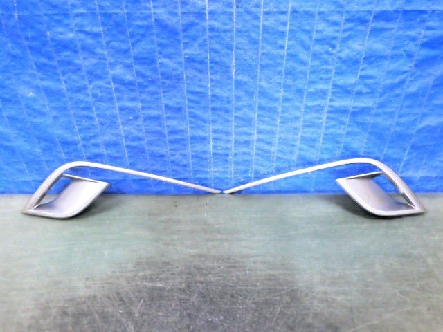 S499 ルノー メガーヌ 左右フォグカバー 622565791R 622574251R拍卖