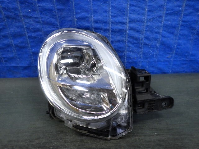 1864 キャスト LA250S LA260S 右ライト LED 100-69020 美品拍卖
