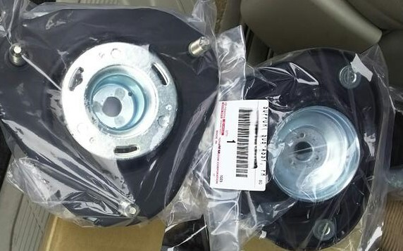 未使用 トヨタ 純正品 エスティマ ACR・GSR5# ハイブリッド AHR20 フロントサスペンションサポート 左右セット拍卖