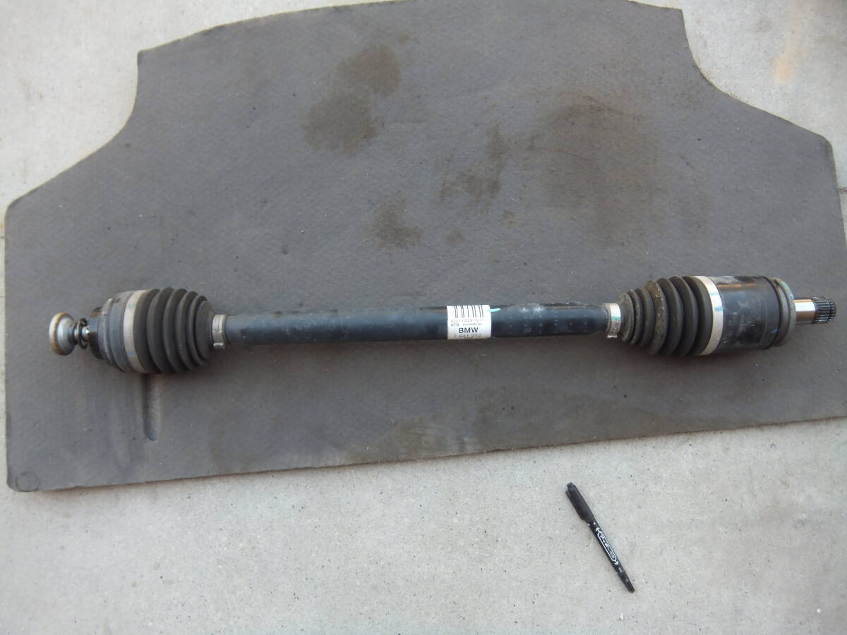 (BMW i3) 右 リア ドライブシャフト 7 641 212 (1Z06)拍卖