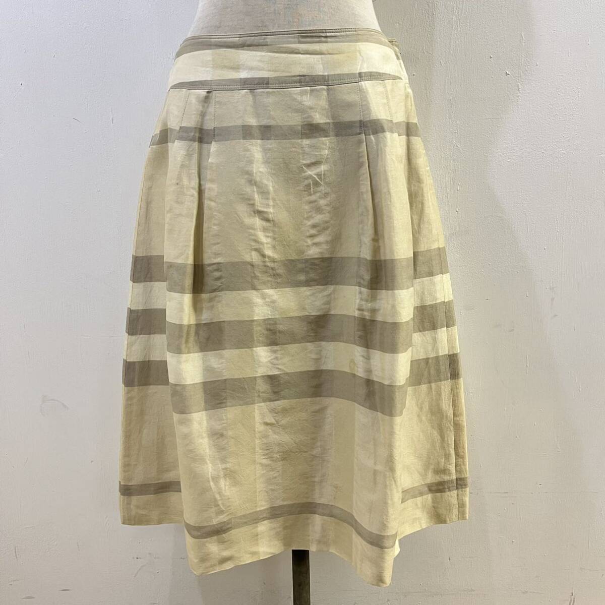 BURBERRY LONDON 極上素材 シルクリネンスカート 総柄スカート ひざ丈 チェック柄 希少 バーバリーロンドン【レターパックプラス郵送可】N拍卖