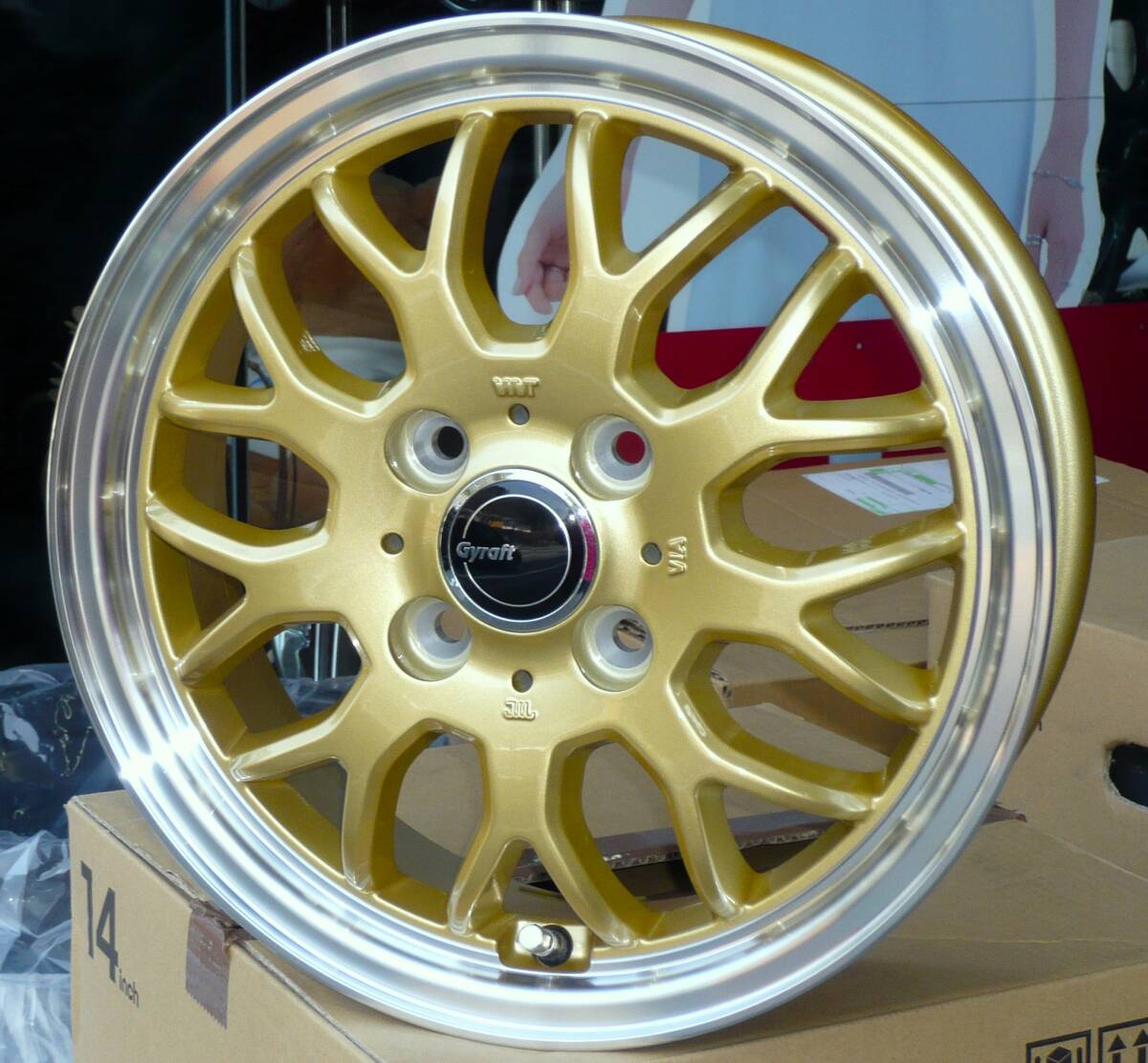 税込! LA650S/LA660S系 タント用ホイール 「GYRAFT-9M」GLD 新品1台分拍卖