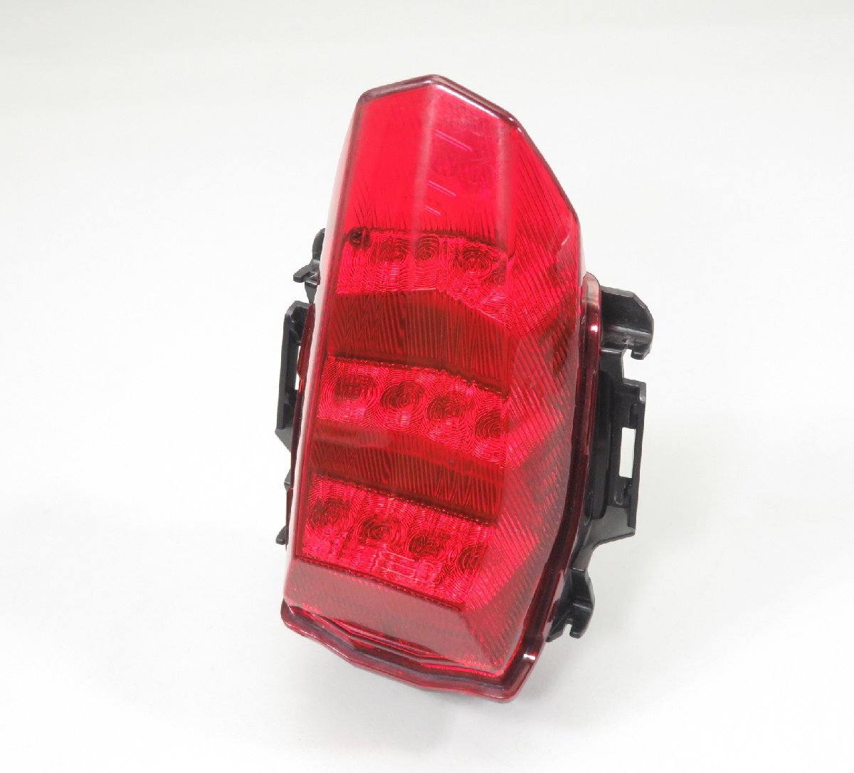 YZF-R15 純正 テールランプ 実動車外し 検 ノーマル カスタム 1 YZF-R125 YZF-R150 RG4710拍卖