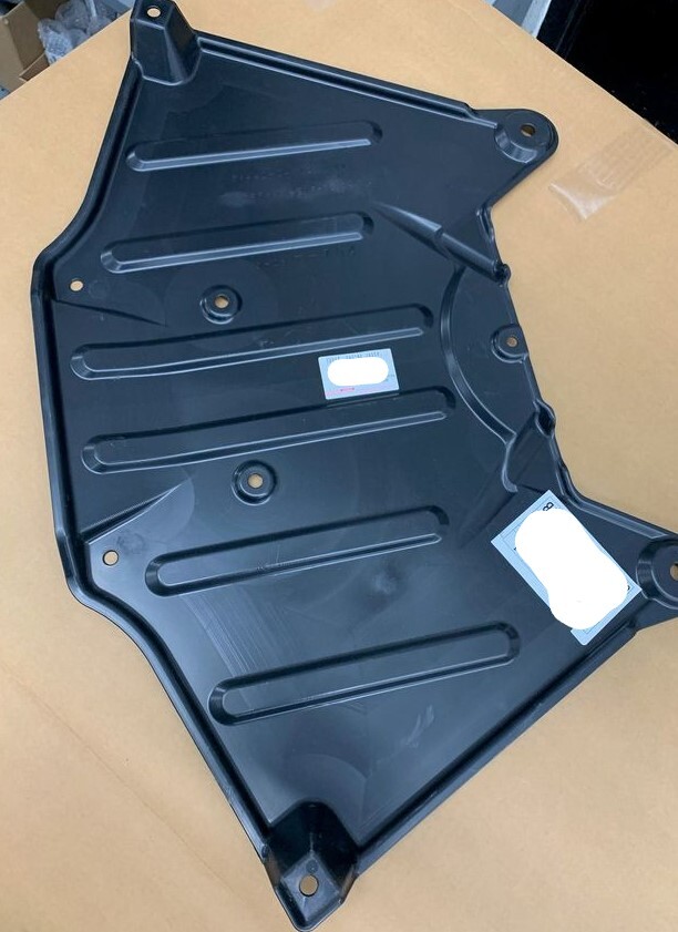 新品未使用 純正 レクサス SC430 UZZ40 2009/08-2010/07 エンジン アンダーカバー アンダーガード エンジンガード L0057-1拍卖