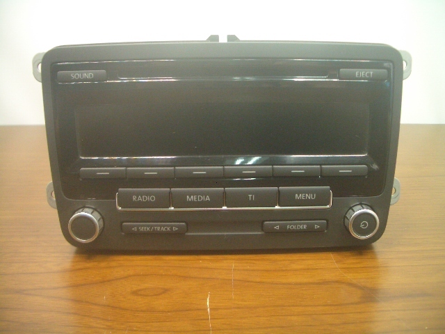 ◆フォルクスワーゲン CDプレーヤー CDデッキ カーオーディオ VW-1KO 035183B 拍卖