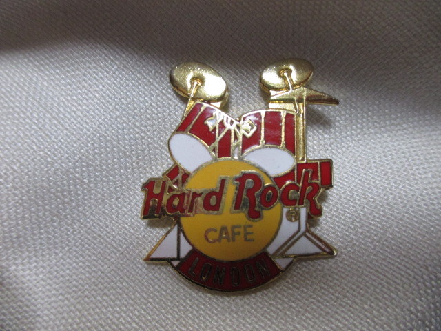 即決★Hard Rock CAFE ハードロックカフェ LONDON ロンドン/ドラム ブローチ バッジ拍卖