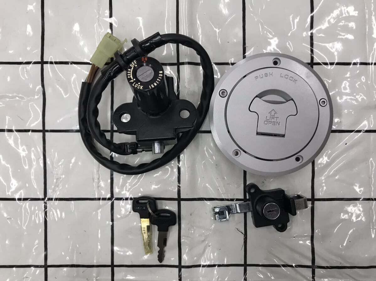 HONDA ホンダ CBR250 メインキーセット タンクキャップ 鍵 メットホルダー スターター HONDA純正部品 35010-KT7-750拍卖