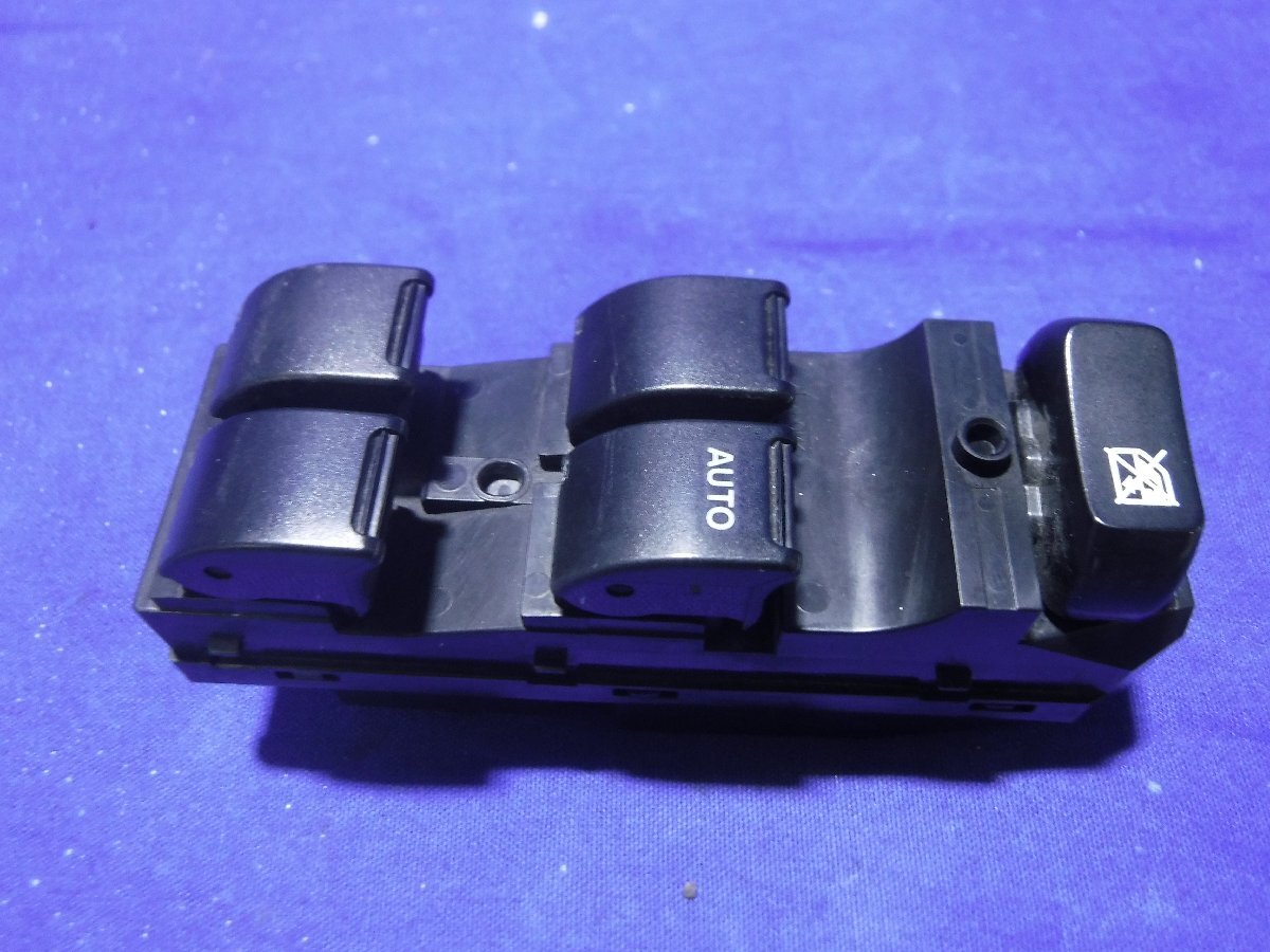 【A】スズキ ワゴンR MH23S 純正 パワーウィンドウスイッチ ALPS 82K20 0879Y拍卖