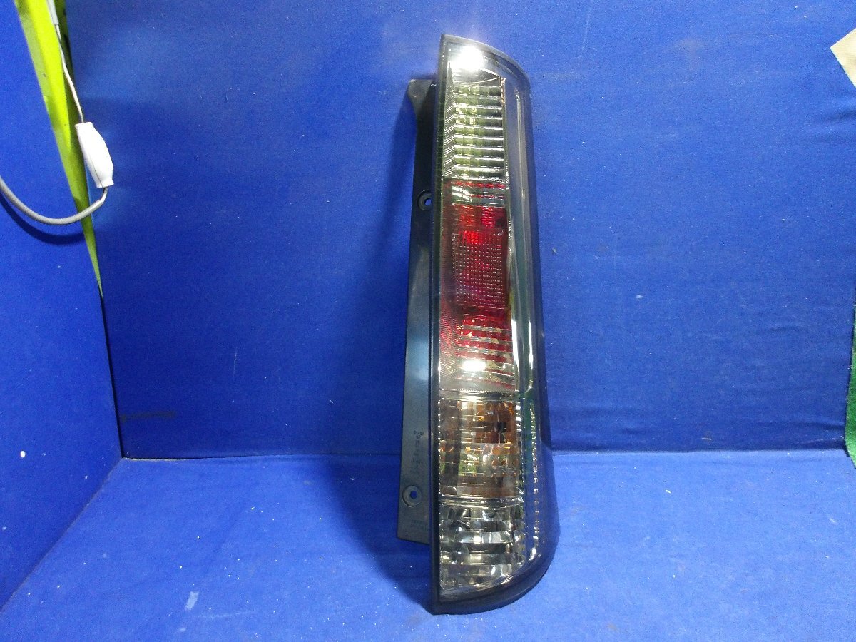 【D】スズキ パレットSW MK21S 純正 右テールランプ TOKAIDENSO 35603-82K1拍卖