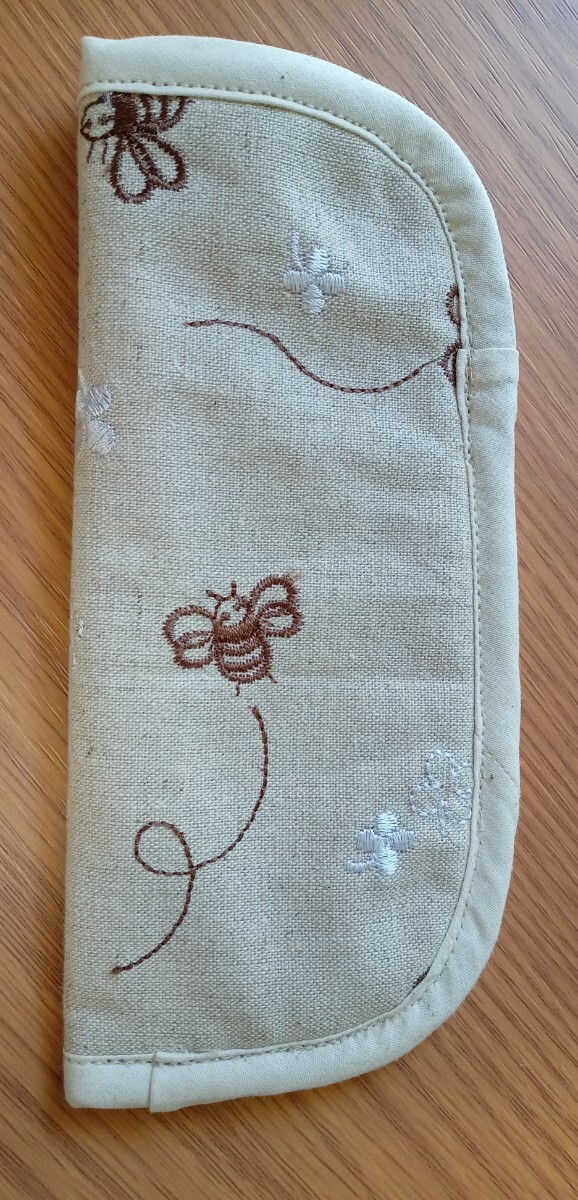 【ポケットに入る】眼鏡入れ ハンドメイド★ メガネケース 蜂 茶 薄茶 スナップボタン付き 男女兼用 小物入れ拍卖