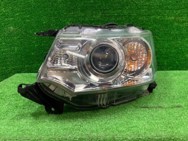 スズキ ワゴンR スティングレー MH34S ヘッドランプ 左 ライト 助手席側 HID 35320-72M62拍卖