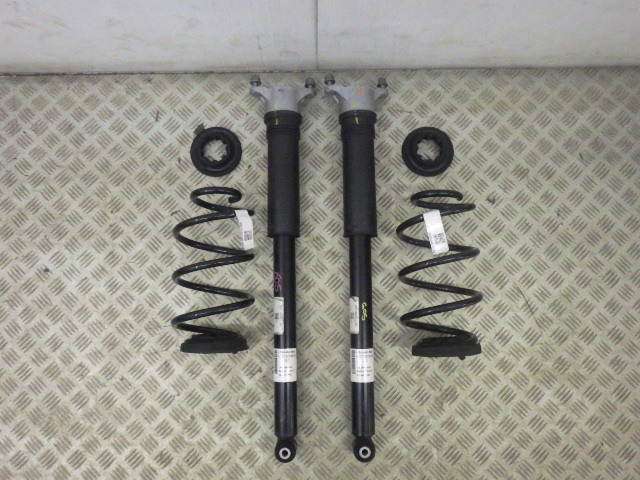 Y14 5BA-177147M ベンツAクラス V177 A250 4MATICセダン 2021年3月 左右 リア ショックアブソーバー スプリング A 177 320 66 00 中古 即決拍卖