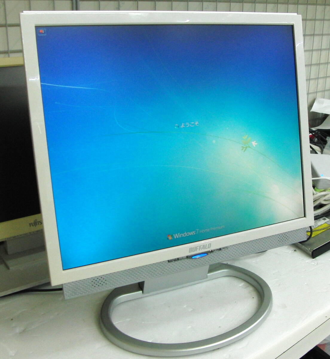 BUFFALO FTD-G923ADSR 19インチスクエア 液晶モニタ DVI/アナログDsub スピーカー内蔵拍卖