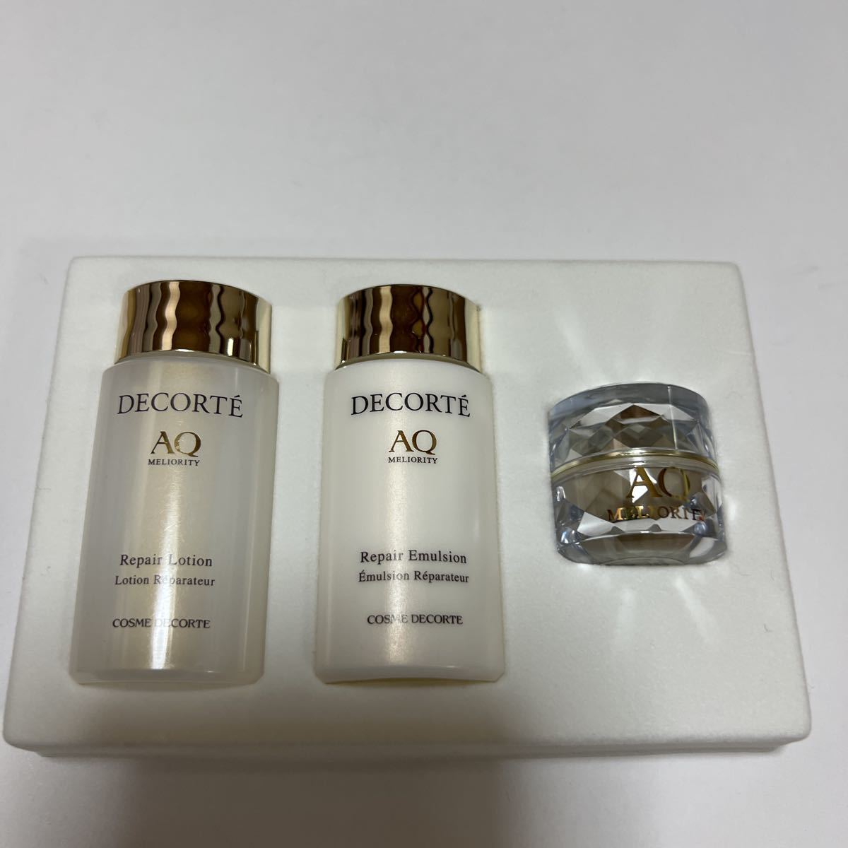 未使用サンプル特製サイズKOSEコスメデコルテAQミリオリティリペアスキンケアセット 化粧水+乳液+クリーム拍卖