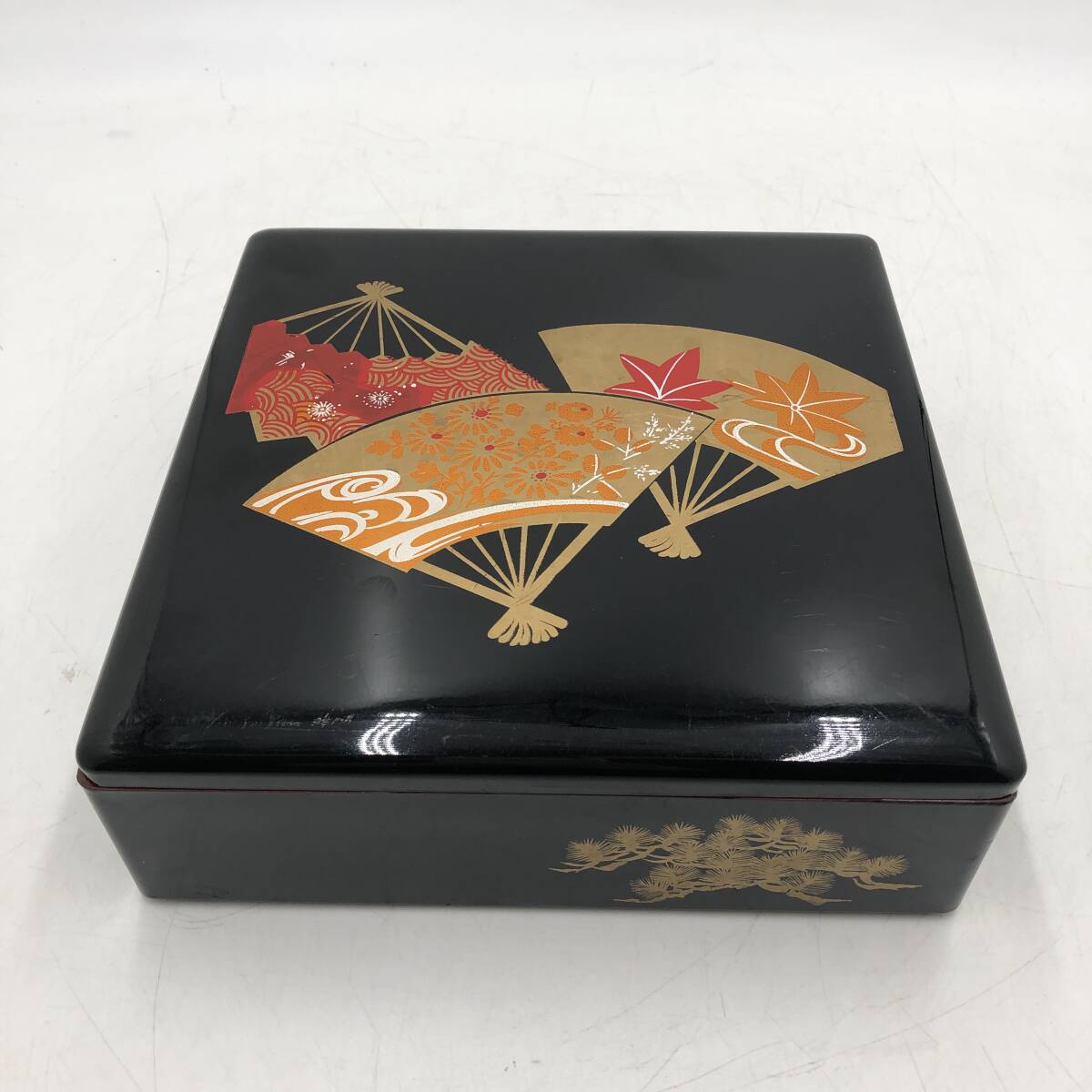 【漆器】★会津塗★ 一段重箱 黒塗り プラスティック製 扇模様 松 お弁当箱 菓子器拍卖