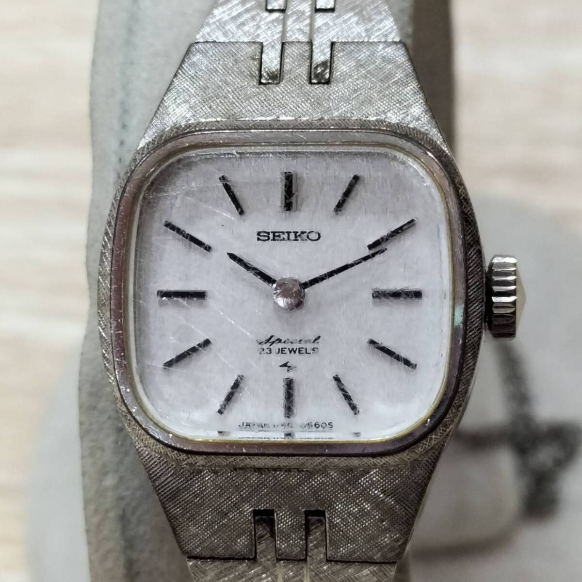 セイコー SEIKO 1140-3240 手巻き 23石 2針 白文字盤 レディース 腕時計 稼働品【18369拍卖
