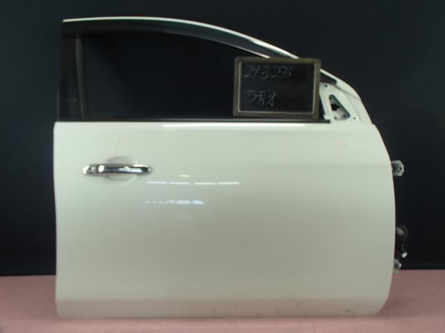 ラティオ  N17 フロント右ドア  QX1 H010M-3BGMA拍卖