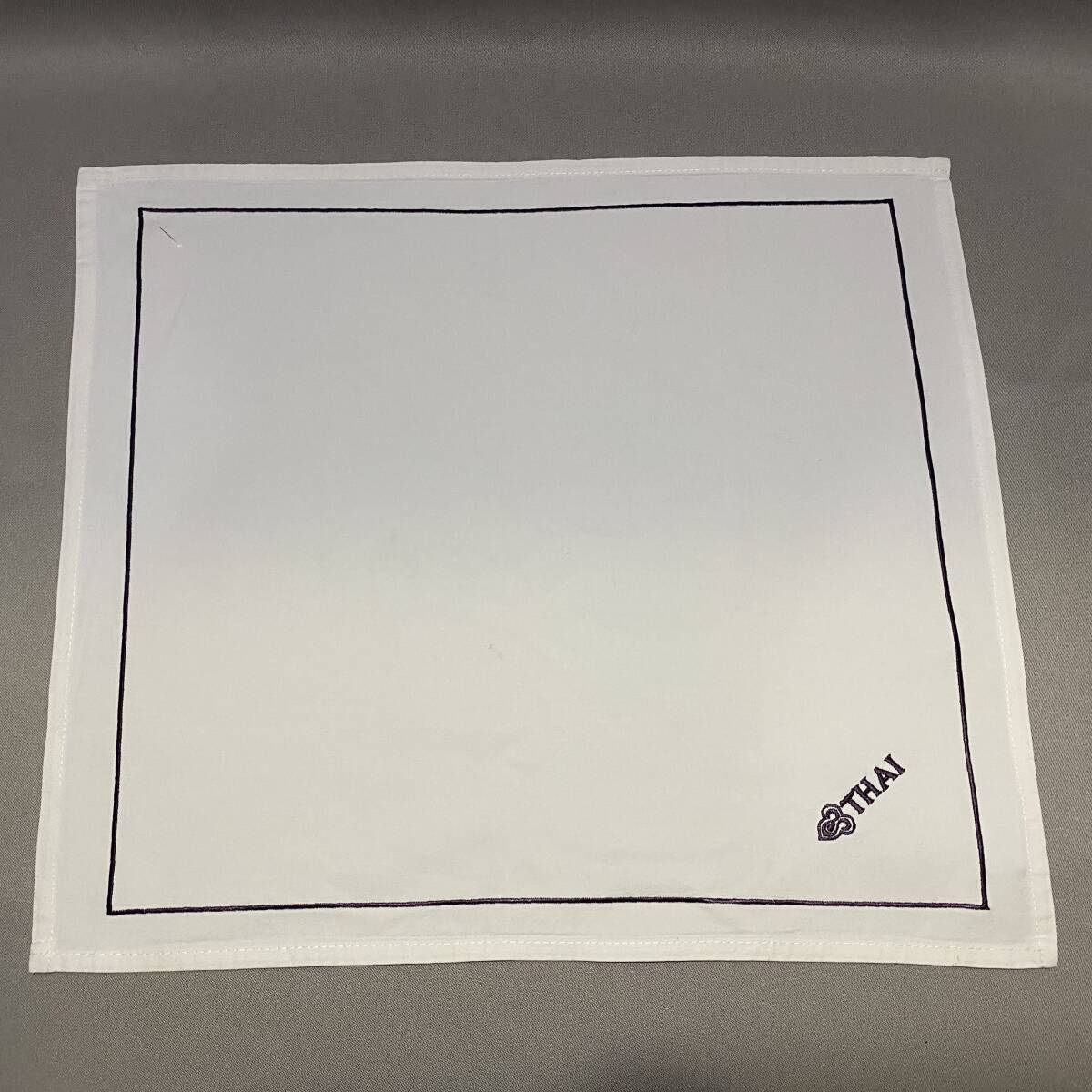 即決・タイ航空・ロイヤルシルク・ビジネスクラス用のランチョンマット・わずかに汚れ有り拍卖