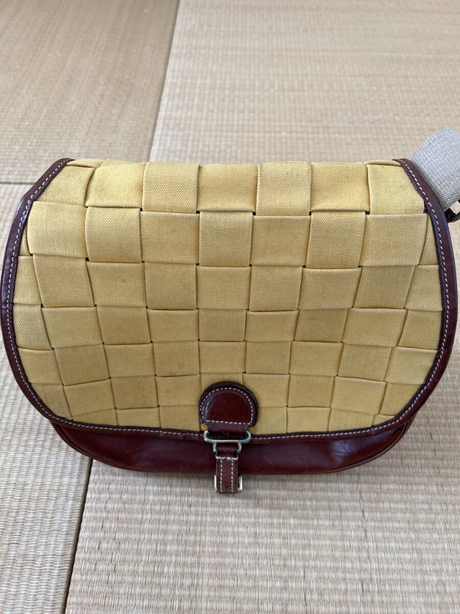 フェリージ 皮革ショルダーバッグ(サンプル物)拍卖